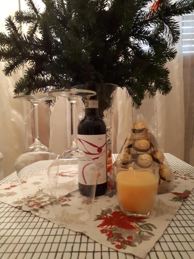 Casa Delle Orchidee Hotel Алба Екстериор снимка